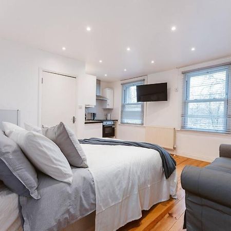 Your Lovely Studio Flat- West3 Londres Extérieur photo