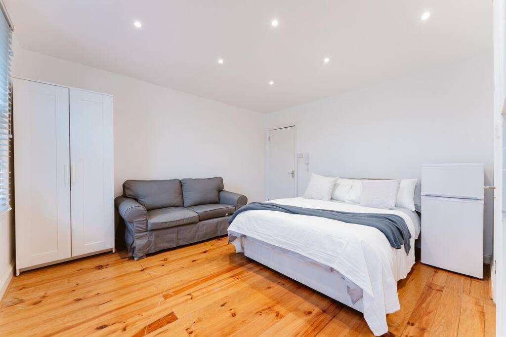 Your Lovely Studio Flat- West3 Londres Extérieur photo