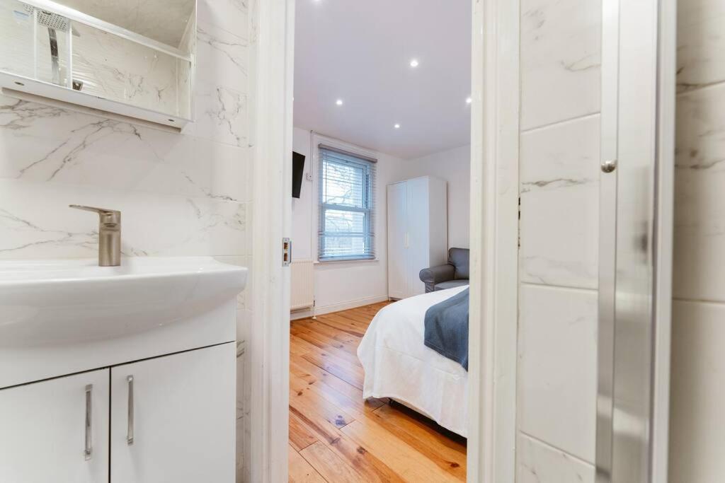 Your Lovely Studio Flat- West3 Londres Extérieur photo