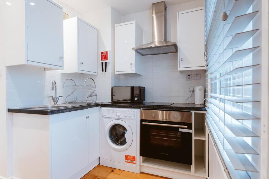 Your Lovely Studio Flat- West3 Londres Extérieur photo