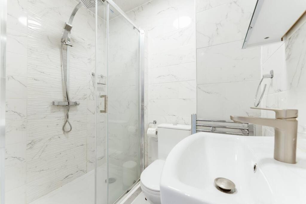 Your Lovely Studio Flat- West3 Londres Extérieur photo